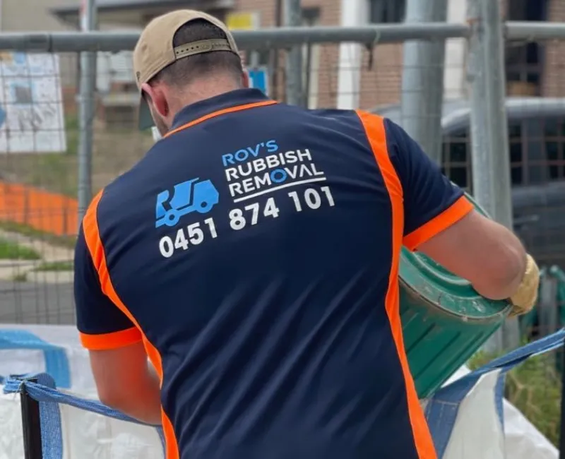 contact number is in the mens Tshirt.